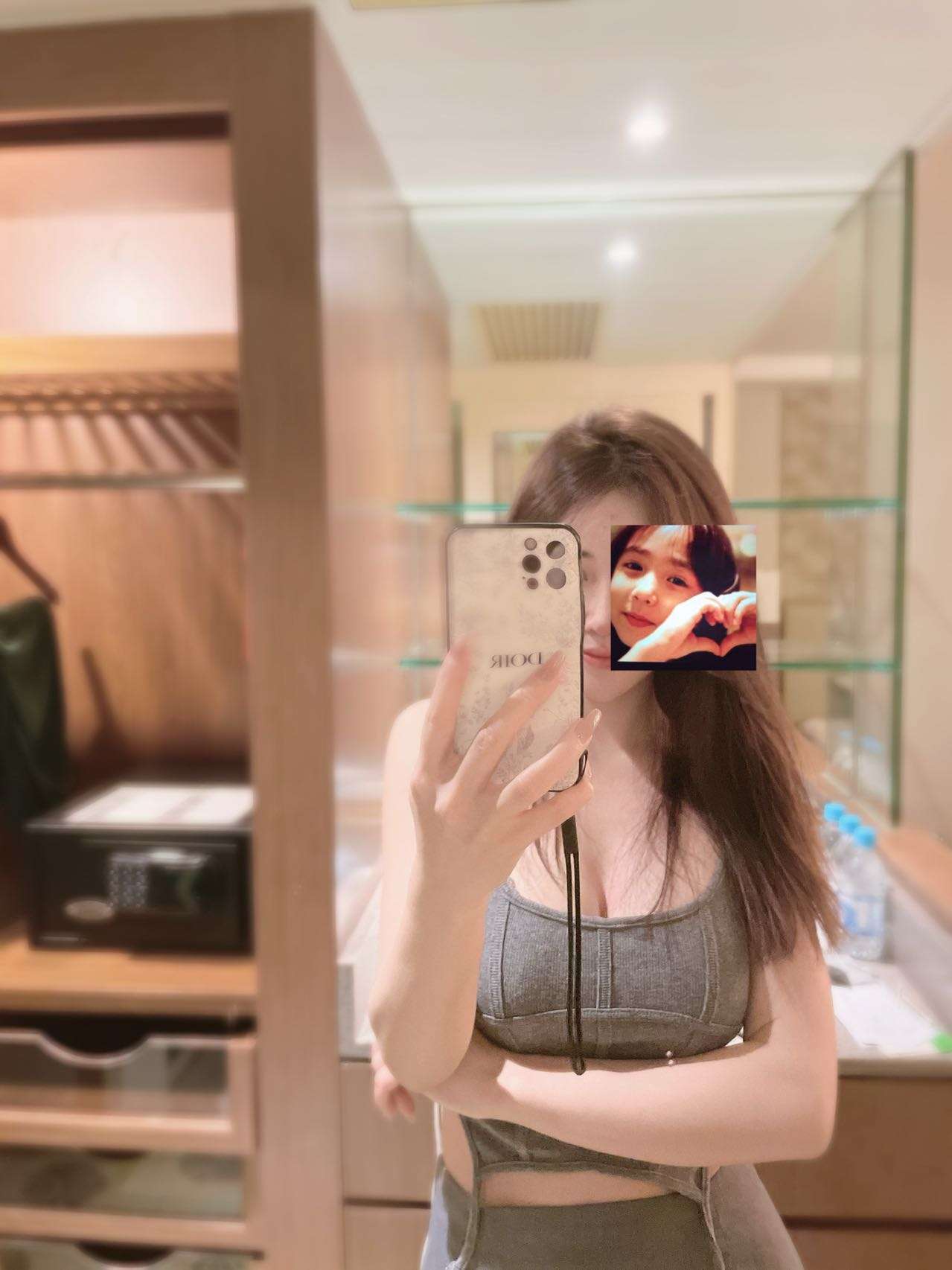 伦敦私做女生 jojo 24岁 167 48kg8314 作者:jojo 帖子ID:3609 
